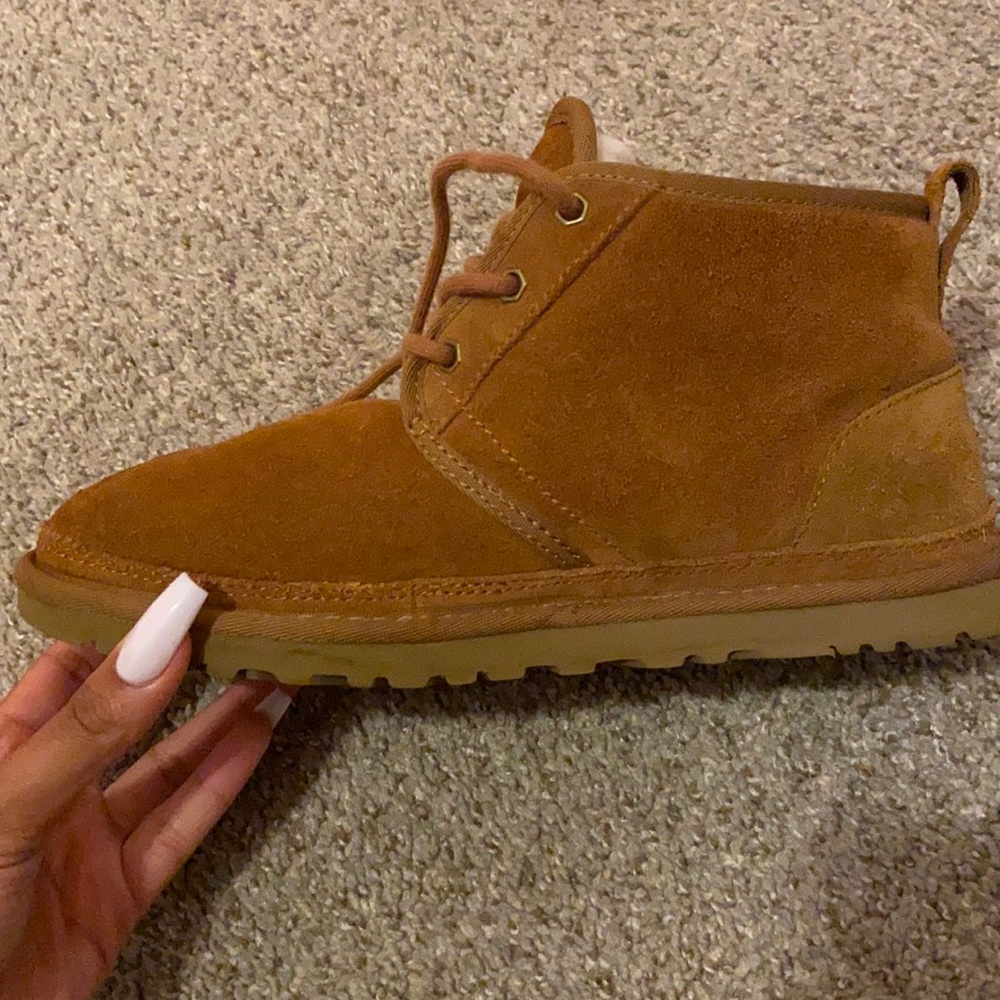 Brand:ugg size:8mwm